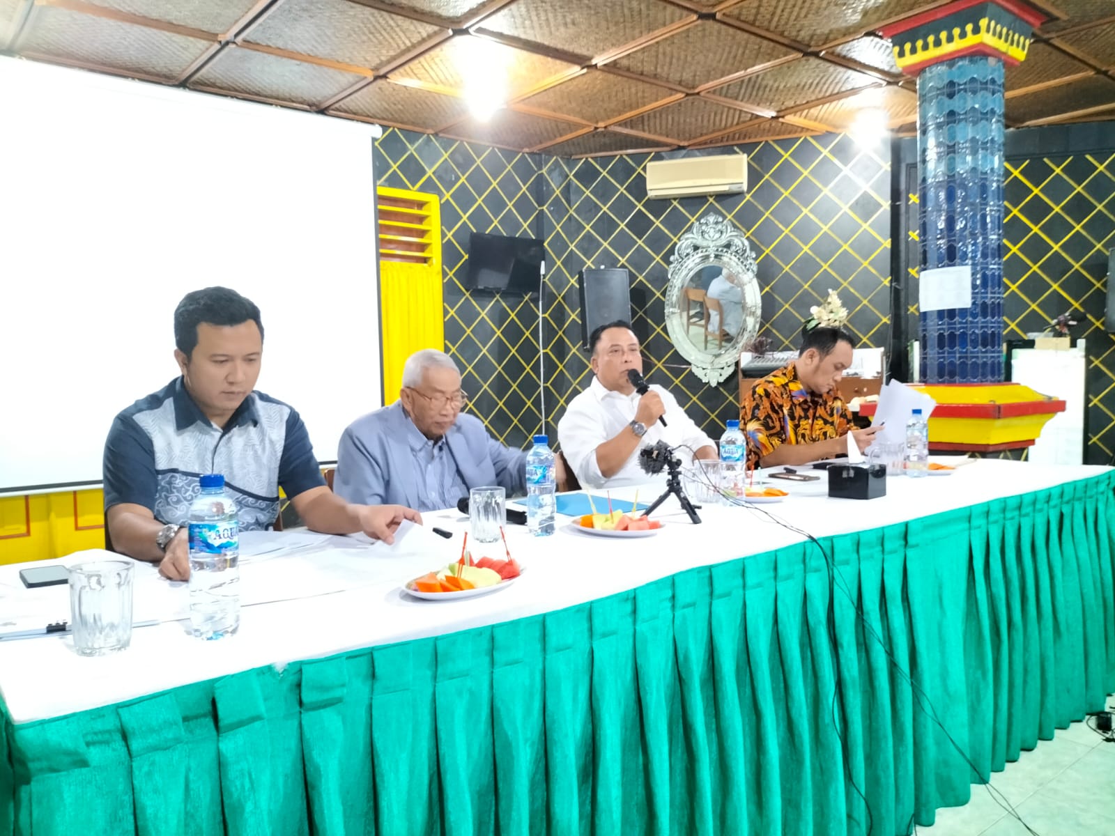 Tim hukum yayasan Trisakti menggugat SK menteri Nadiem Makariem